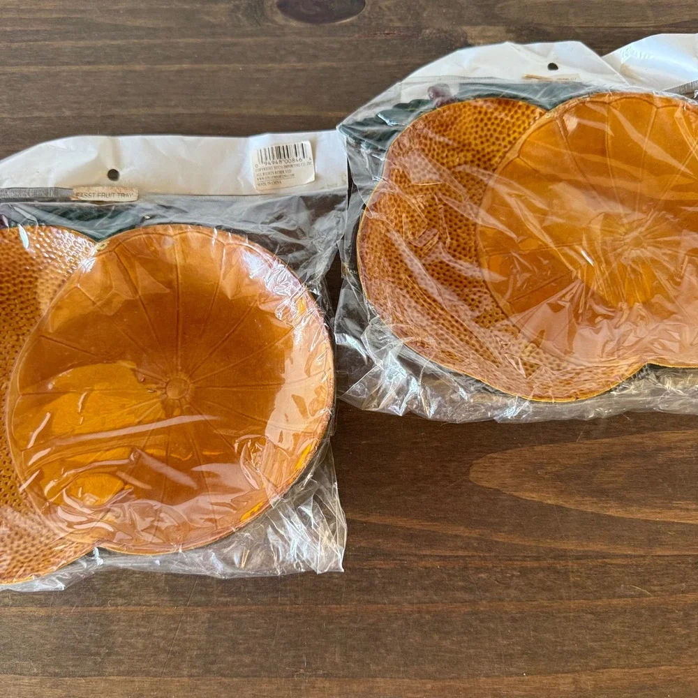 Lot of 2 Vintage Orange Slice Plastic Serving Trays Sitco Kitchen Decor NOS